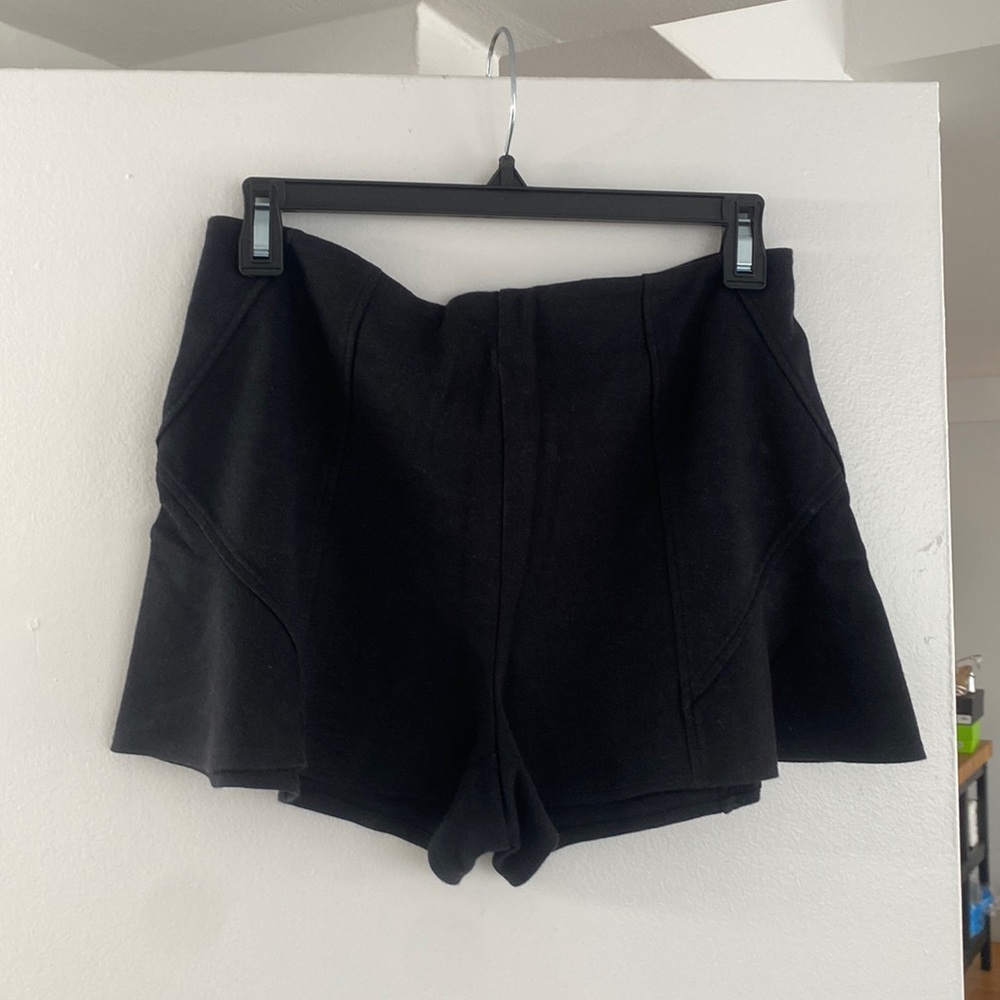 Free people black cotton flar shorts size S